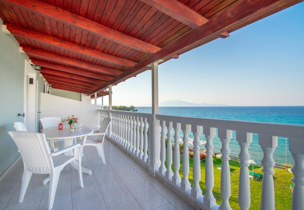 Baywatch Apartments On The Beach By "Elite" Amoudi Exteriér fotografie